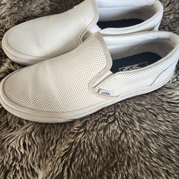 Vans Classic Slip ons- perf leather white - Picture 5 of 5